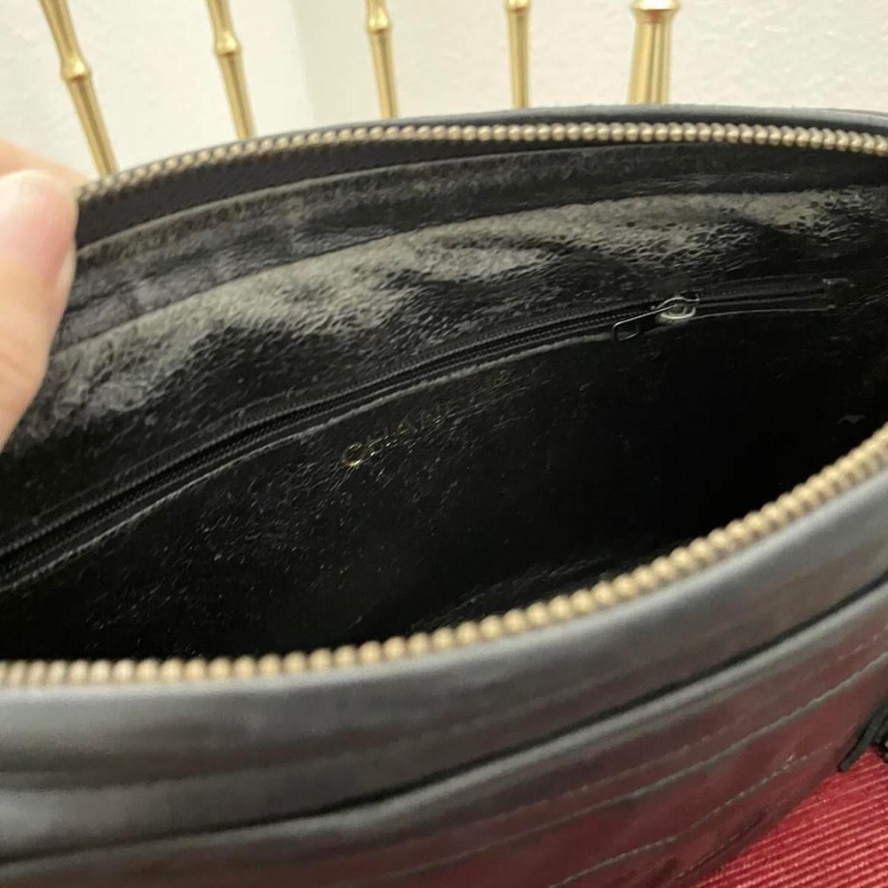 Chanel Black Leather Shoulder Bag - Picture 3 of 4